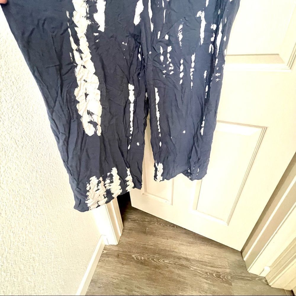 Buenos Ninos V neck blue and white pant suit - Picture 7 of 11